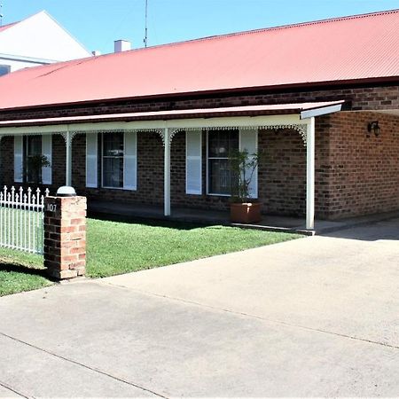 Club Motel Armidale Buitenkant foto